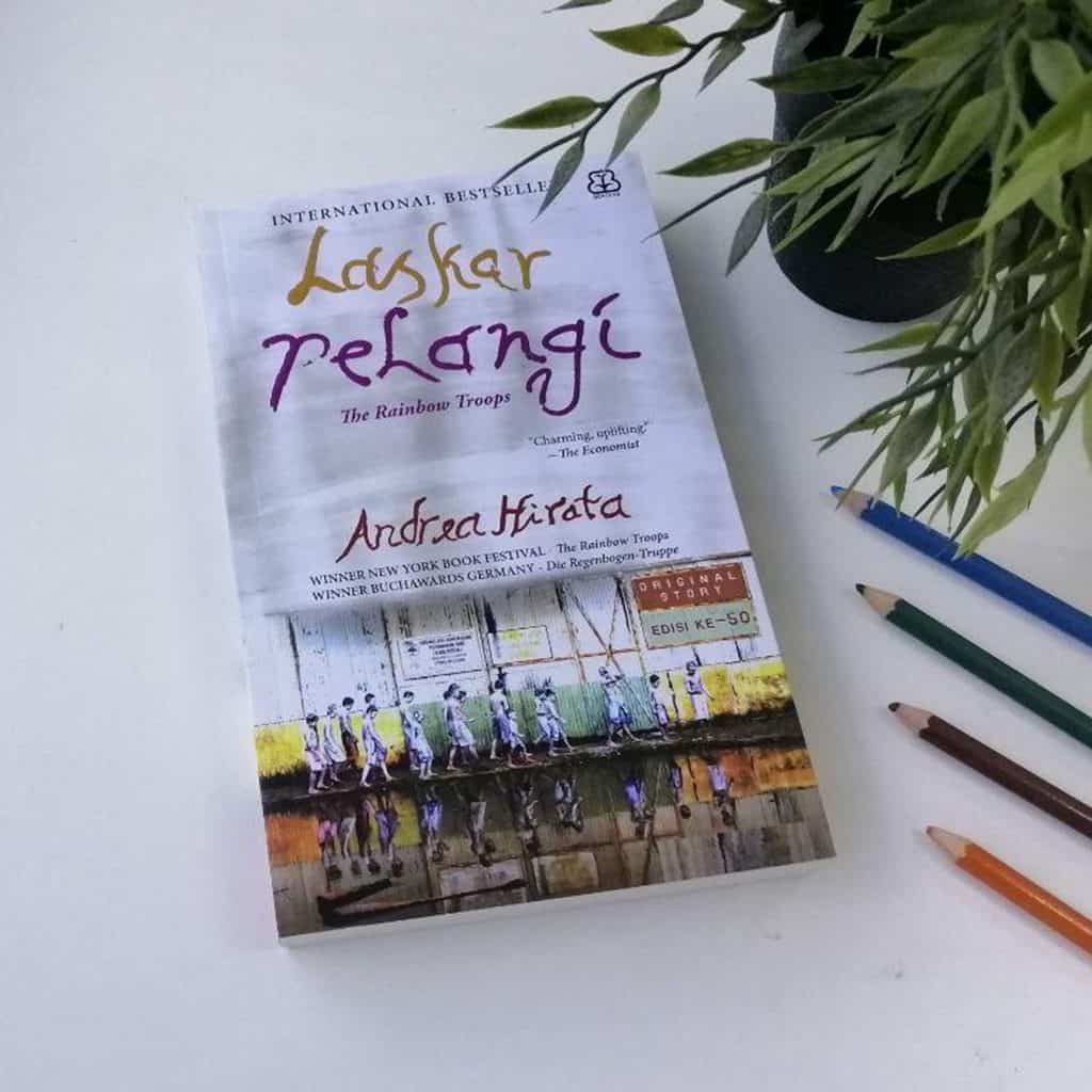 Laskar Pelangi- Andrea Hirata | JT Books