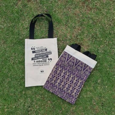 TB01 TOTEBAG BATIK  HANDMADE JEJAK TARBIAH JT Books